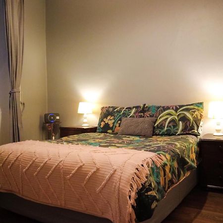 1 Bedrooms Flat In Central Edinburgh Haymarket, Heart Of Edinburgh Flat Sleeps 4 , ภายนอก รูปภาพ