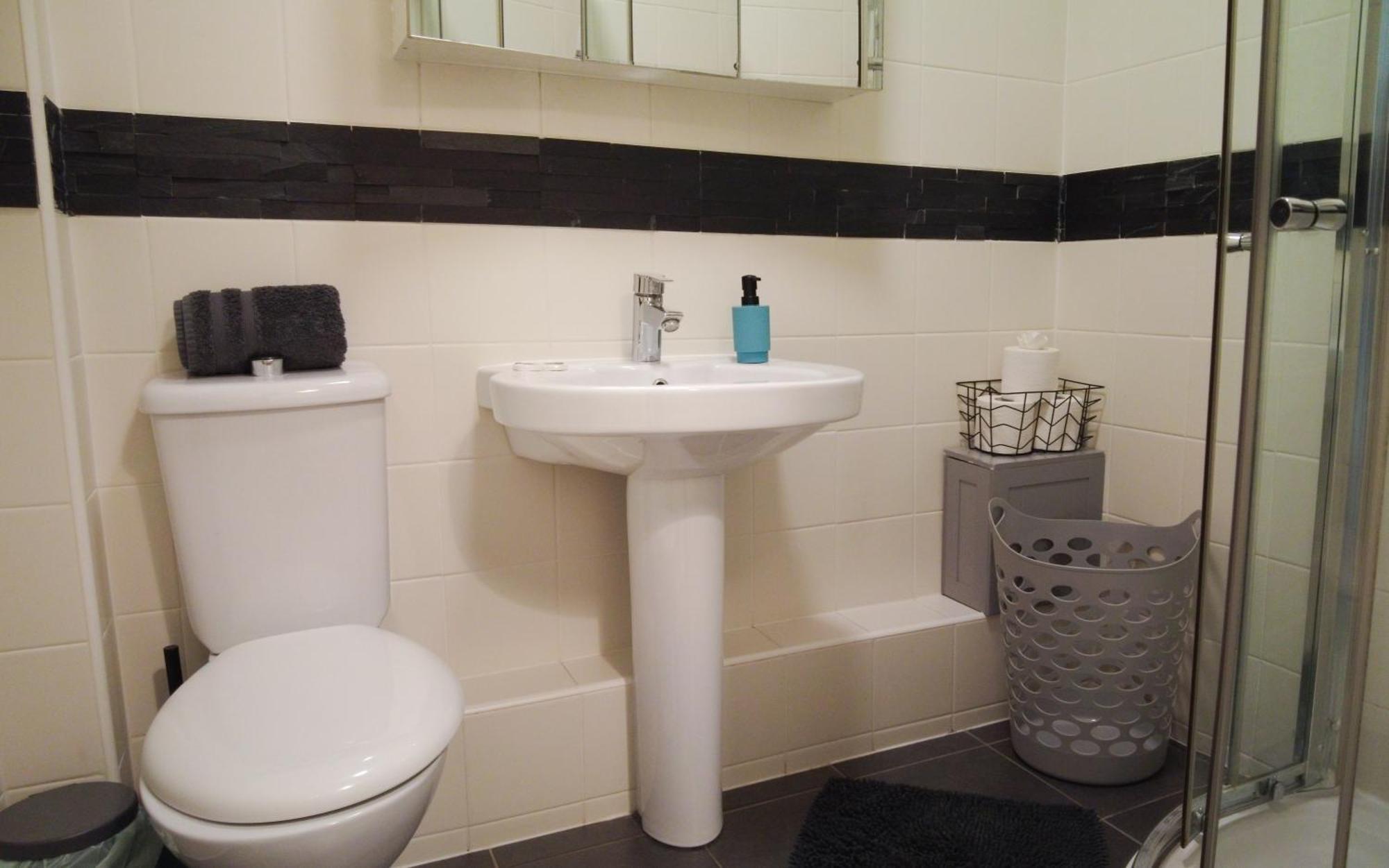1 Bedrooms Flat In Central Edinburgh Haymarket, Heart Of Edinburgh Flat Sleeps 4 , ภายนอก รูปภาพ